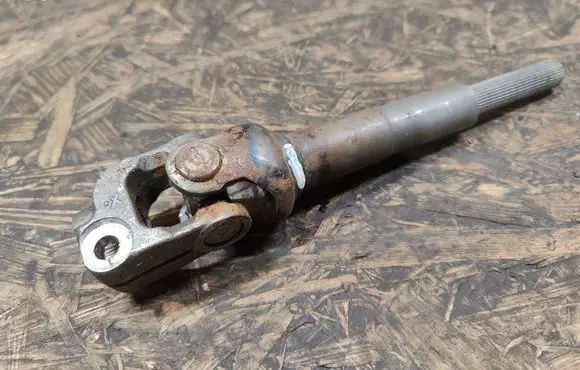 Nissan Note (E12) Steering column universal joint