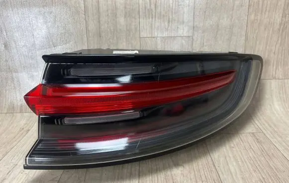 Porsche Macan (95B) Rear/tail lights 95B945092AJ