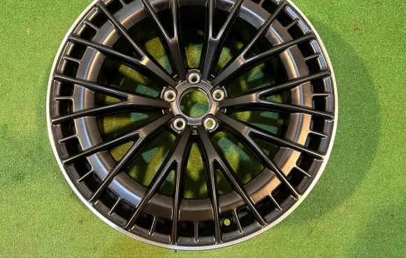 R20 alloy rim