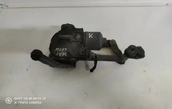 Seat Leon (1P) Wiper motor 1P0955119A 0390241949 0601293