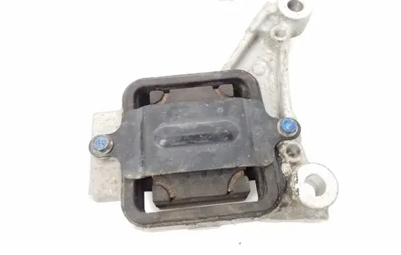 Honda CR-V Rear differential/diff mount bracket 