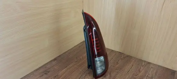 Renault Espace - Grand espace IV Rear/tail lights 8200394724
