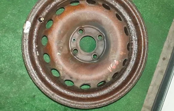 Renault Clio III R15 steel rim 8200110149