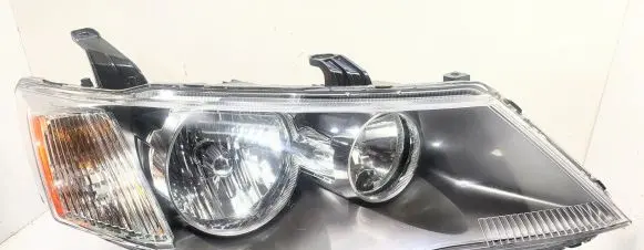 Mitsubishi Outlander Headlight/headlamp 8301B480
