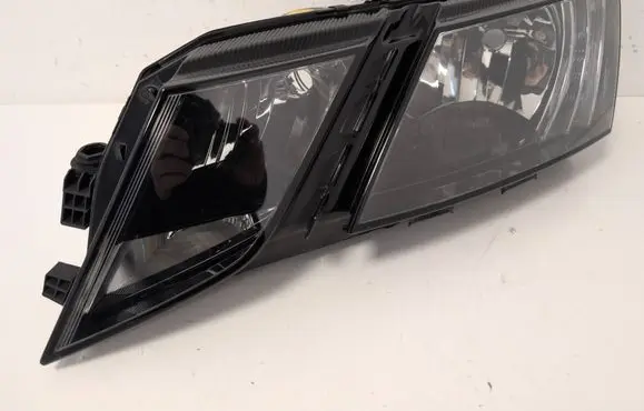 Skoda Octavia Mk3 (5E) Headlight/headlamp 5E1941015C LE15A6368