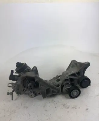 Audi Q5 SQ5 Generator/alternator bracket 03l903143r