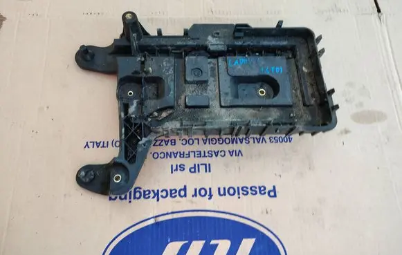 Volkswagen Caddy Battery box tray 