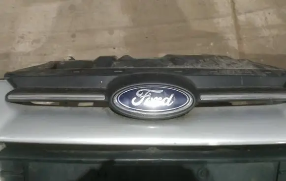 Ford Focus Front grill
