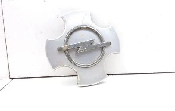 Opel Vectra B Original wheel cap 90496305 90496306 90496736