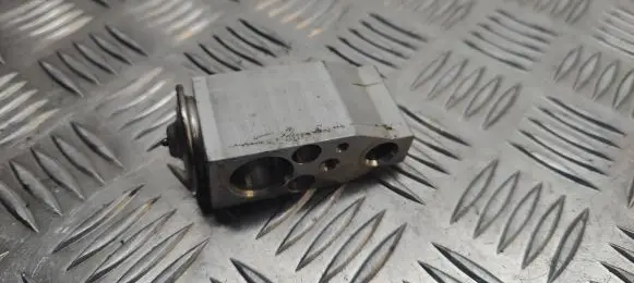 Air conditioning (A/C) expansion valve