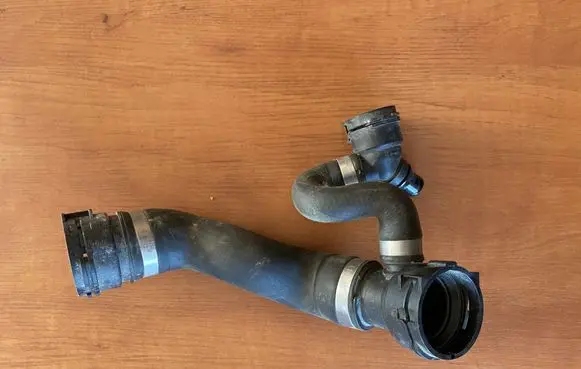 BMW M6 Engine coolant pipe/hose 17128506090