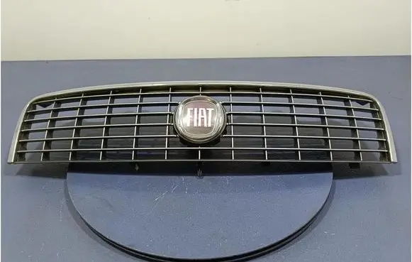 Fiat Linea Front grill 735388923