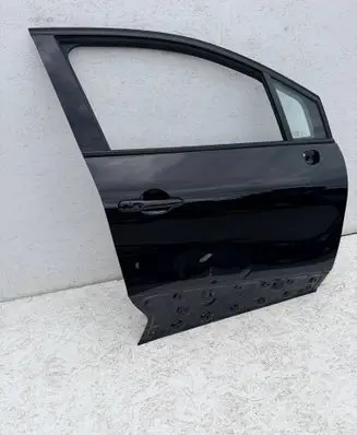 Renault Captur Front door