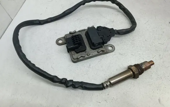 Mercedes-Benz Vito Viano W447 Lambda probe sensor A0009053109 A2C1546330002 0009053109