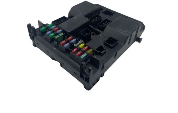 Citroen C5 Fuse module 9651197380 9651196680A 00118101121005