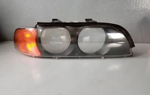 BMW 5 E39 Headlight/headlamp 15214000