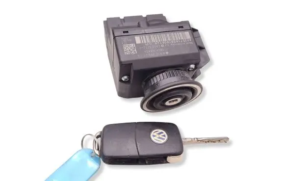 Volkswagen Crafter Ignition lock A9069002702 2E0905843A 3300311201