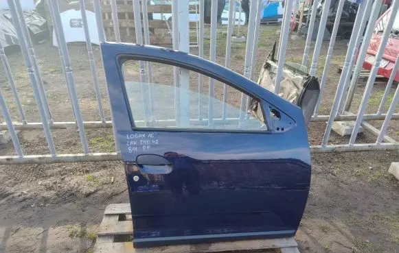 Dacia Logan II Front door