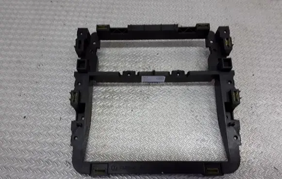 Volkswagen Touran I Other dashboard part 1T0858005