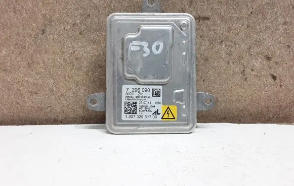 BMW 3 F30 F35 F31 Headlight ballast module Xenon 7296090