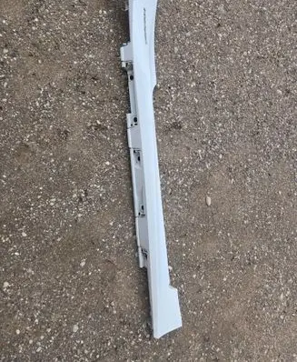 Lexus RC Sill 7585024080