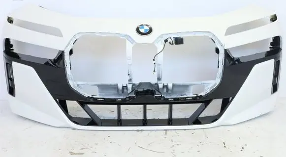 BMW 7 G70 Front bumper 646584225