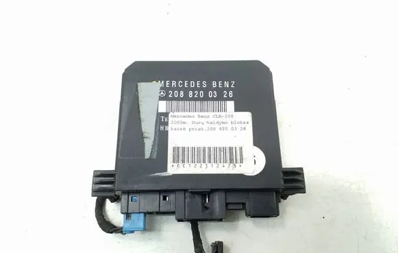 Mercedes-Benz CLK A208 C208 Door control unit/module A2088200326
