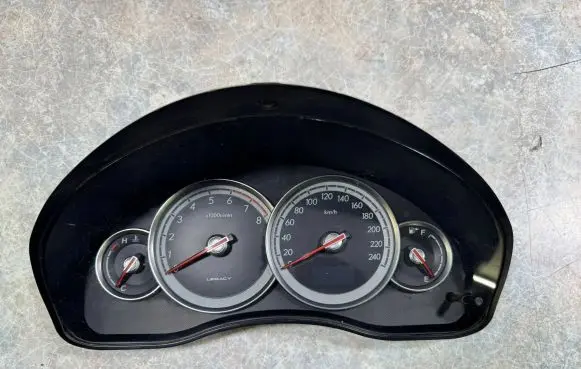 Subaru Legacy Speedometer (instrument cluster) 85012AG130 D257012 NSL400