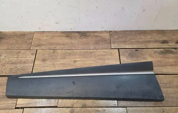 Renault Captur Front door trim (molding) 808778404R