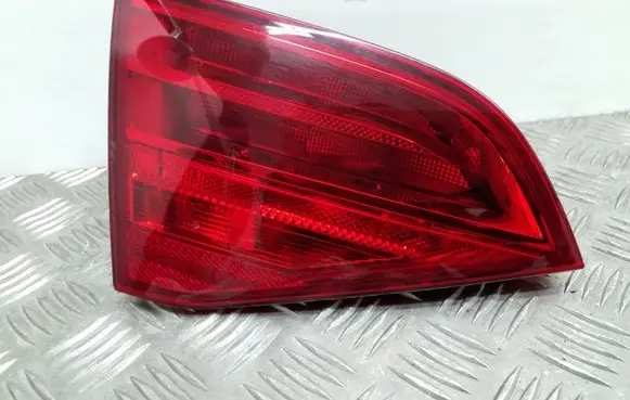 Audi A4 S4 B8 8K Tailgate rear/tail lights 21969002 21962101