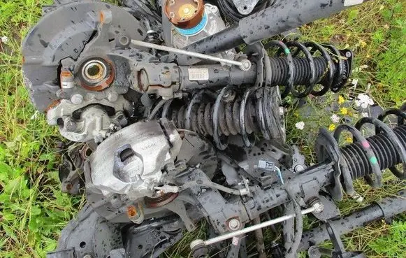 Nissan Qashqai Front shock absorber with coil spring