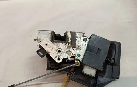 Front door lock