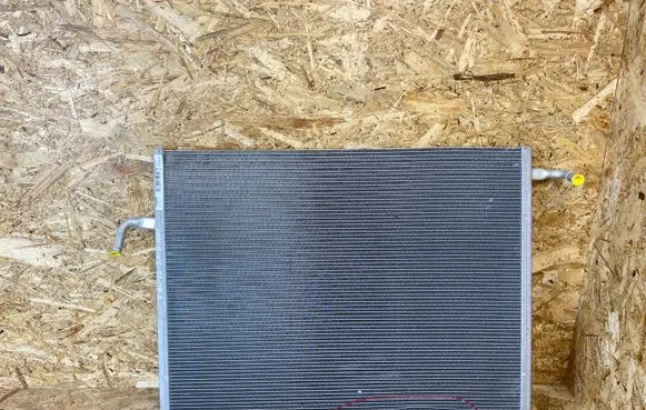 Volvo S90, V90 Coolant radiator 31657362