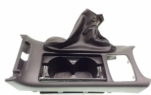 Cup holder front