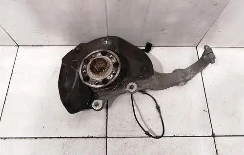 Mercedes-Benz S W222 Front wheel hub A2223321901