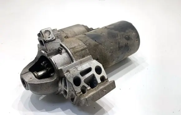 BMW X5 G05 Starter motor 8589891