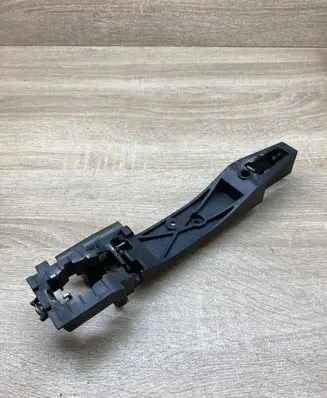 Nissan Murano Z50 Front door exterior handle/bracket 