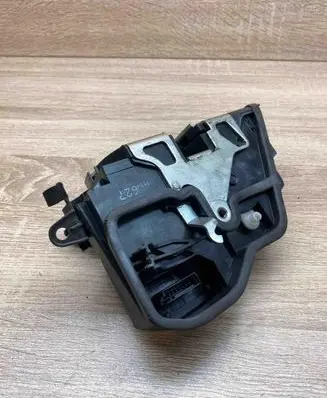 BMW X3 E83 Front door lock 7154627 BTL FRONTLEFTSIDE