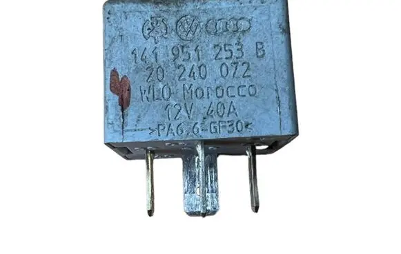 Volkswagen Touran I Other relay 141951253B 20240072