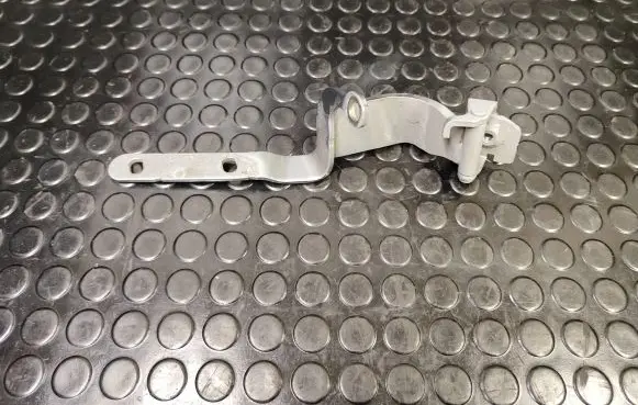 Audi A7 S7 4G Tailgate/trunk/boot hinge 4G8827300