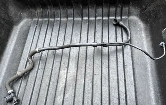 Mercedes-Benz C W205 Engine coolant pipe/hose A2055011991 A2055012591