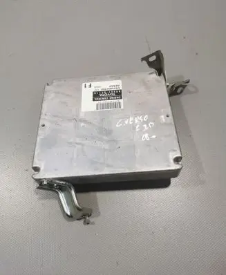 Toyota Corolla Verso AR10 Engine control unit/module 896610F110