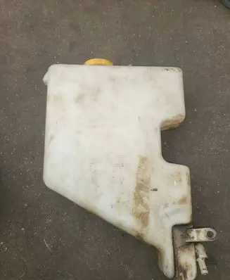 Nissan Terrano Coolant expansion tank/reservoir 217107f410