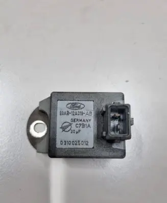 Ford Focus Ignition amplifier control unit 93AB12A019AB 0310025012 C7B1A