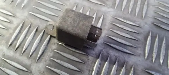 Mazda 323 F Other relay 903747