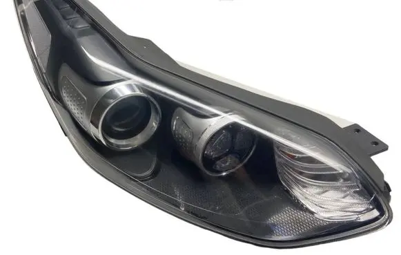 KIA Sportage Headlight/headlamp 92102F1110 R009R110YD1