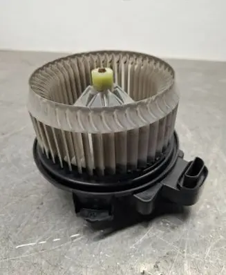 Toyota Avensis T270 Heater fan/blower AV2727008103