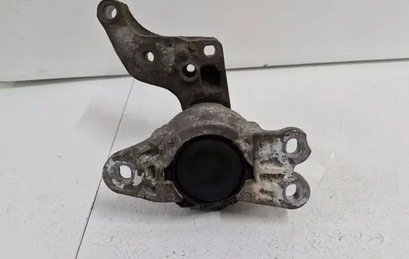 Renault Trafic III (X82) Engine mount vacuum valve 112101360R