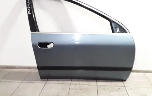Peugeot 607 Front door