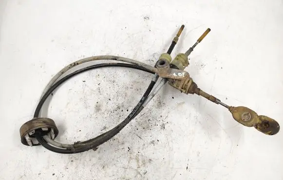 Opel Zafira A Gear shift cable linkage 90578381